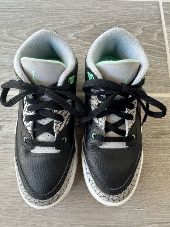 Kids Air Jordan 3 - Picture 5 of 7